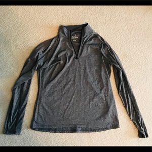 Pullover/workout top